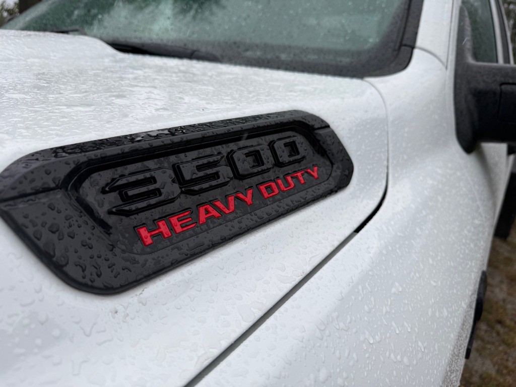 2023 RAM 3500 Image 6