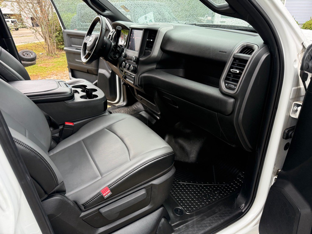 2023 RAM 3500 Image 11