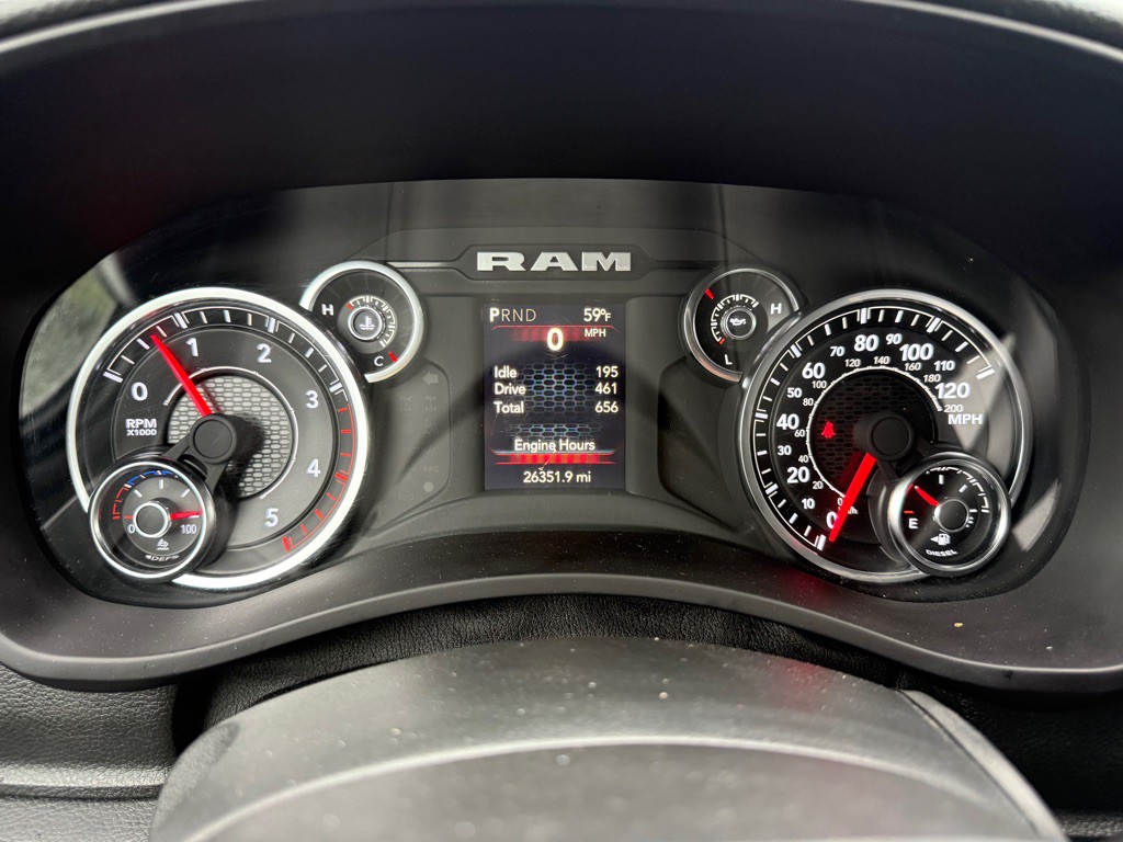 2023 RAM 3500 Image 16