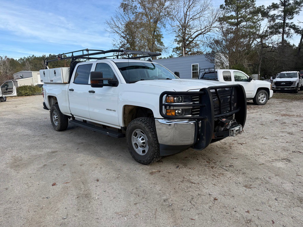 2017 Chevrolet Silverado 1500 Image 2