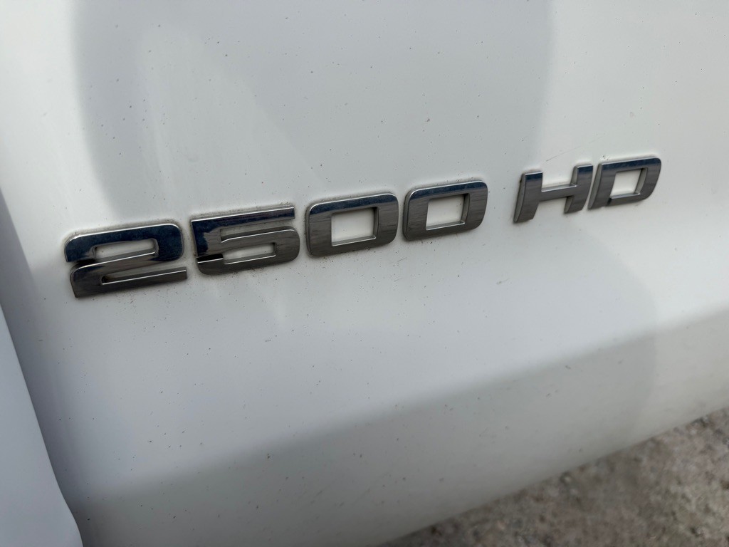 2017 Chevrolet Silverado 1500 Image 5