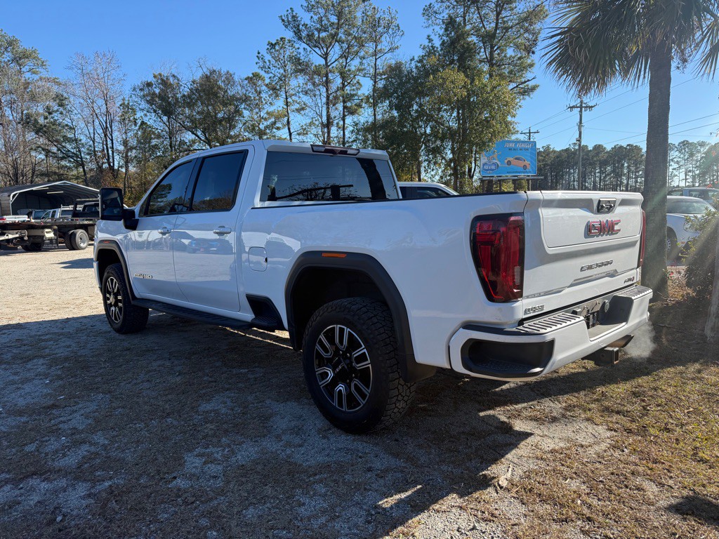 2022 GMC Sierra Image 3
