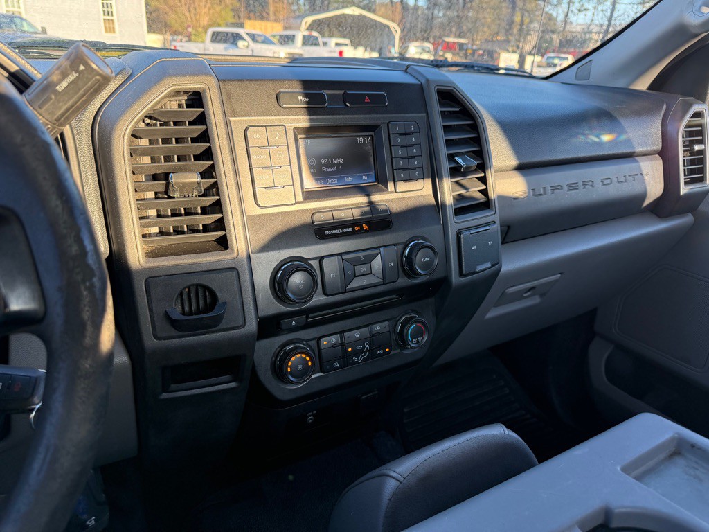 2017 Ford F-250 Image 7