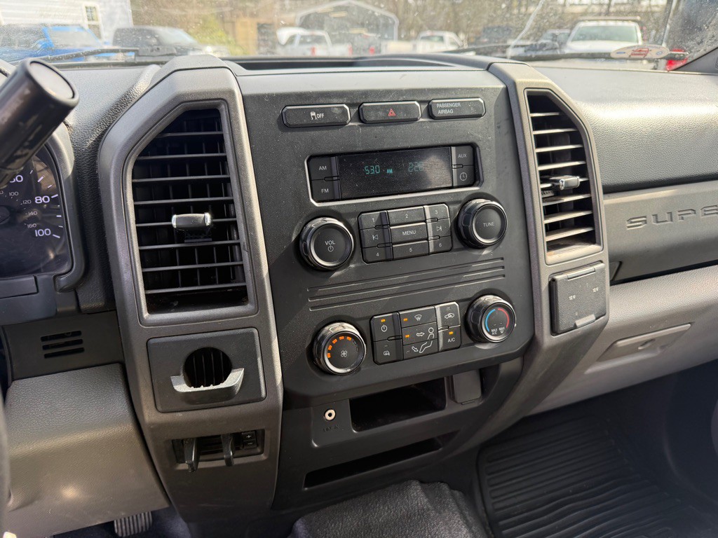 2019 Ford F-350 Image 9