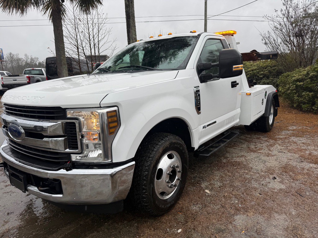 2019 Ford F-350 Image 1