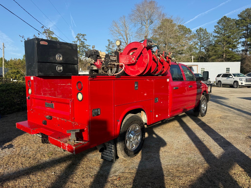 2017 RAM 3500 Image 2