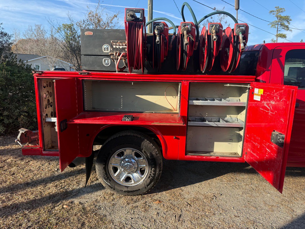 2017 RAM 3500 Image 7