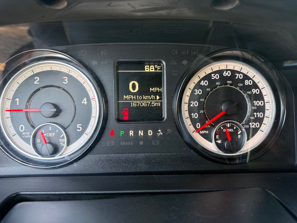 2017 RAM 3500 Image 17