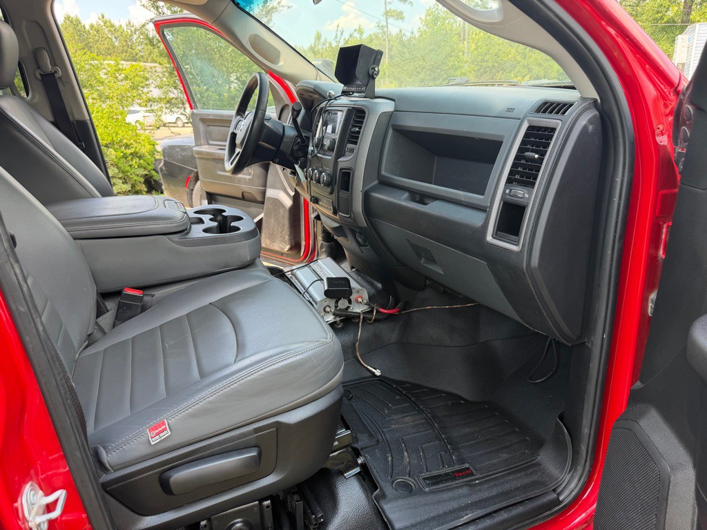 2017 RAM 3500 Image 6