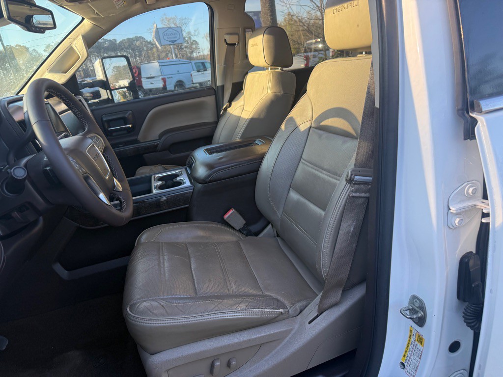 2016 GMC Sierra Image 8