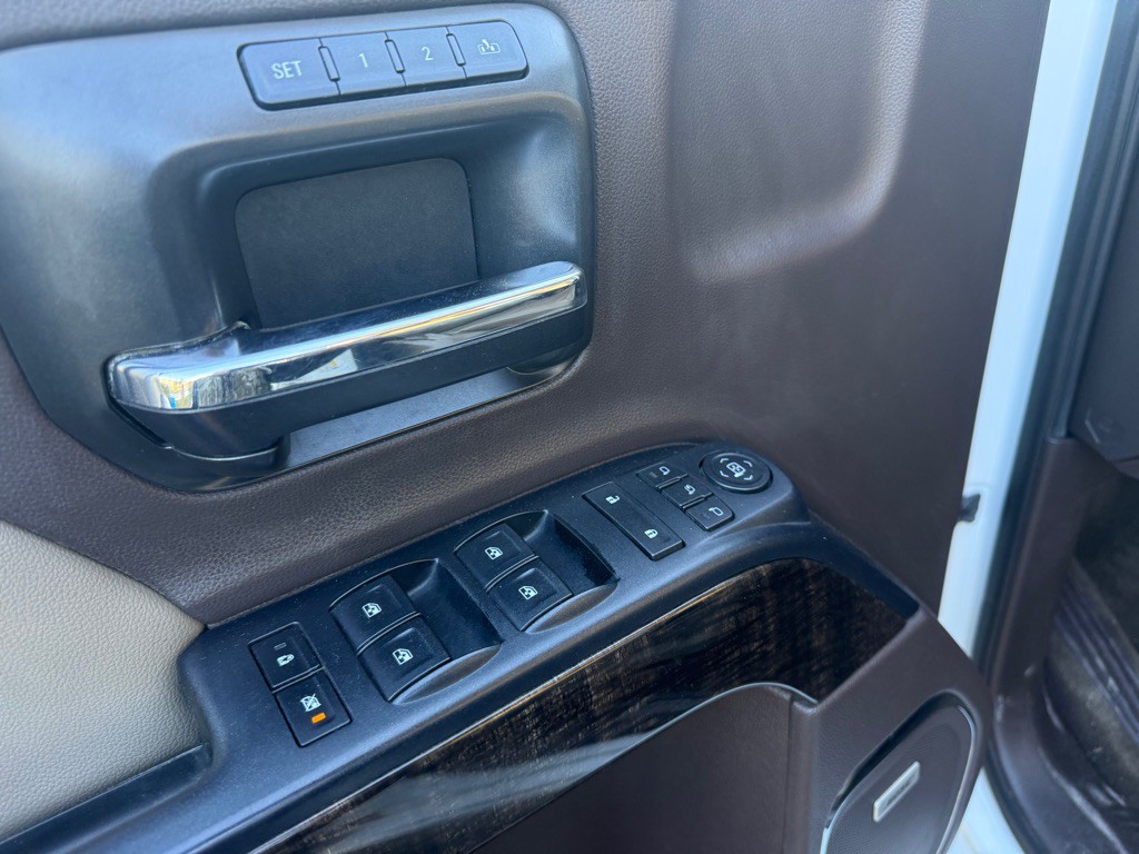 2016 GMC Sierra Image 9