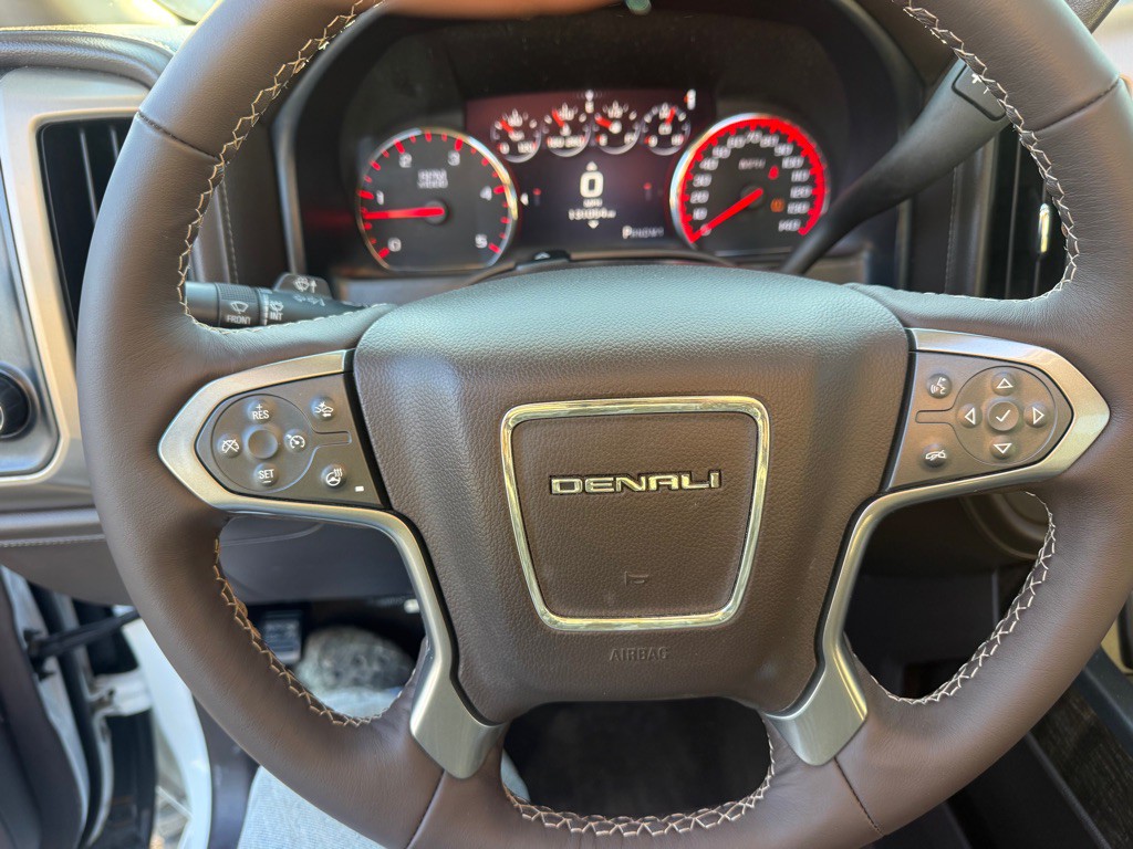 2016 GMC Sierra Image 17