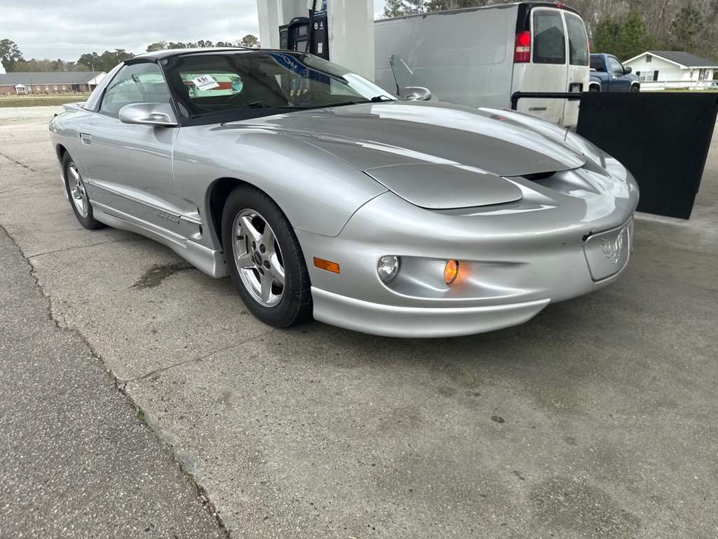 2000 Pontiac Firebird Image 1
