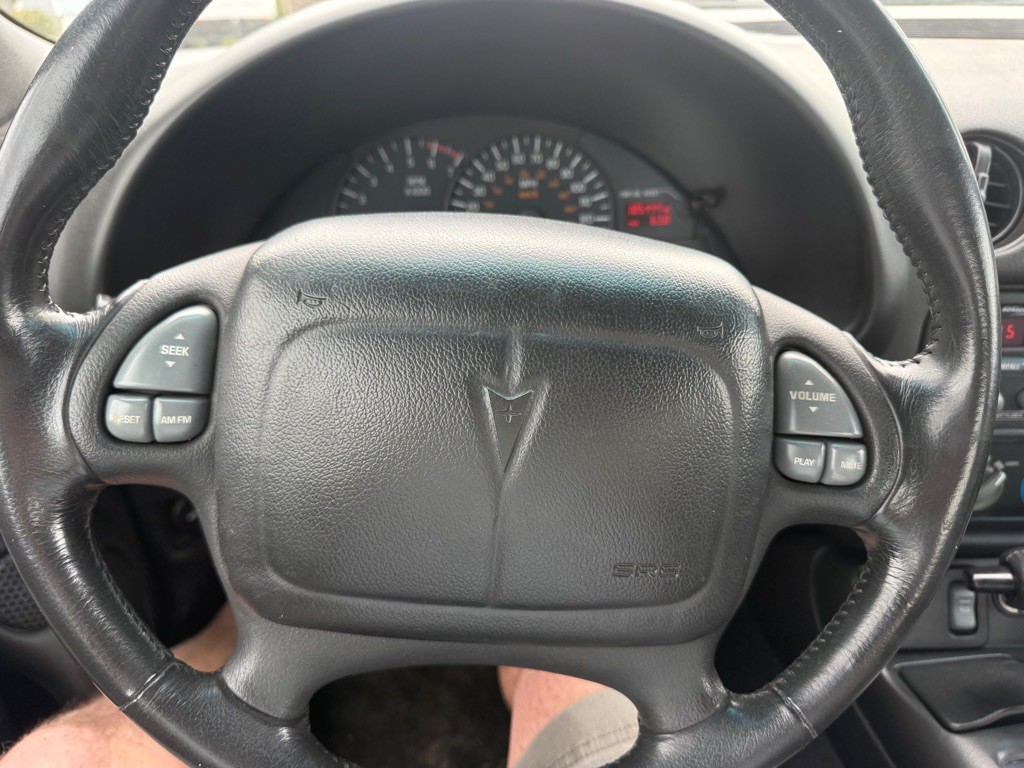 2000 Pontiac Firebird Image 14