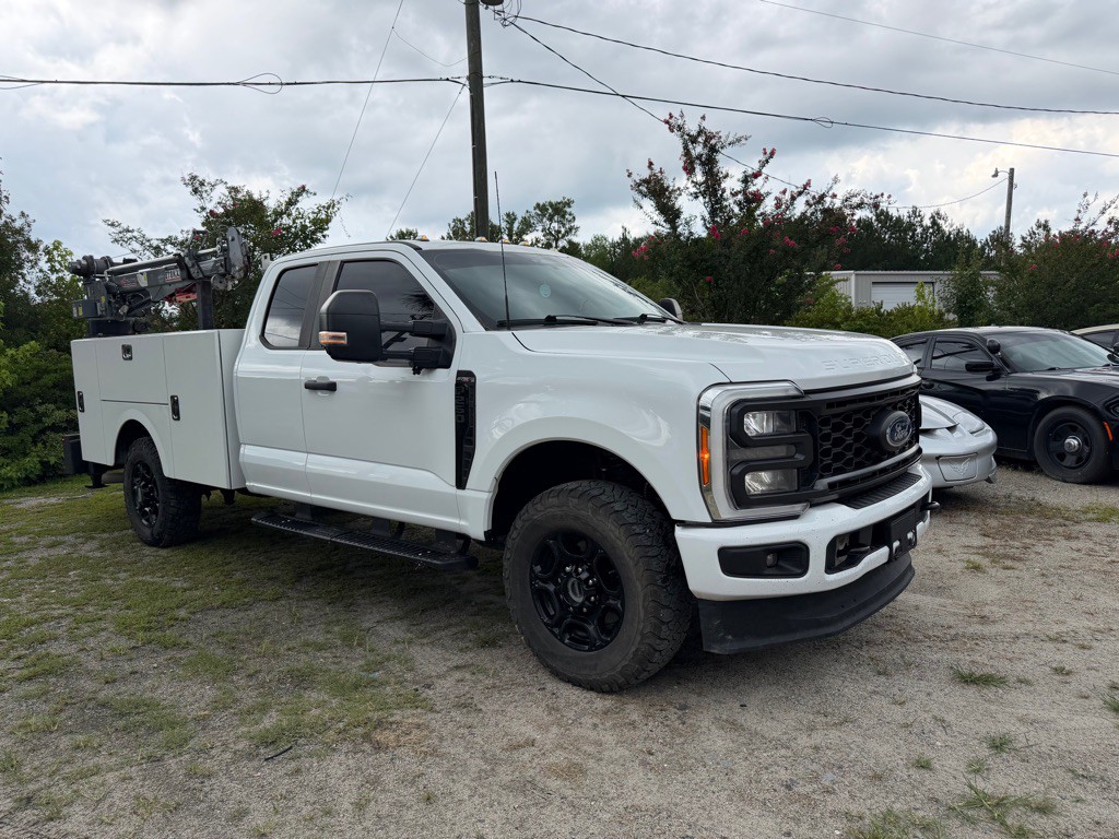 2023 Ford F-250 Image 2