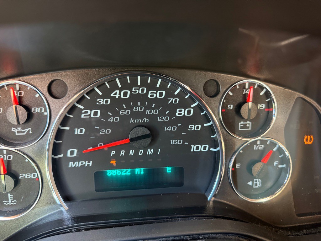 2019 Chevrolet Express Image 9