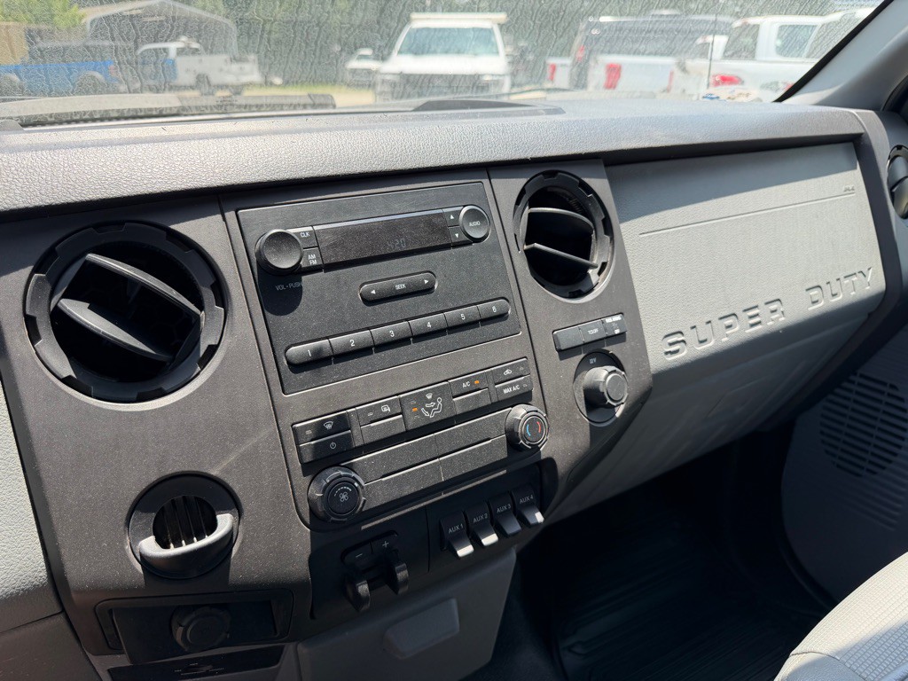 2013 Ford F-350 Image 11