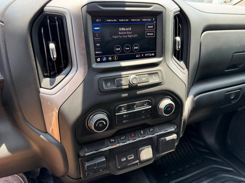2021 Chevrolet Silverado 1500 Image 9