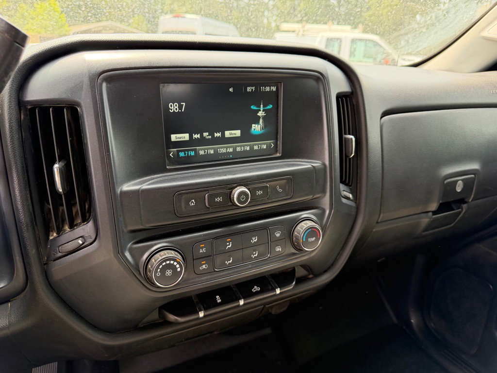 2018 Chevrolet Silverado 1500 Image 11
