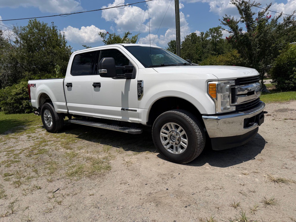 2017 Ford F-250 Image 2