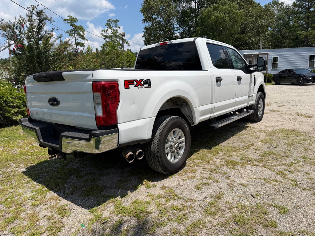 2017 Ford F-250 Image 4