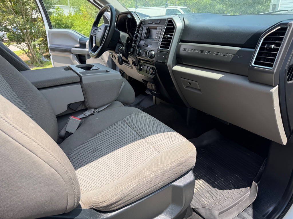 2017 Ford F-250 Image 9