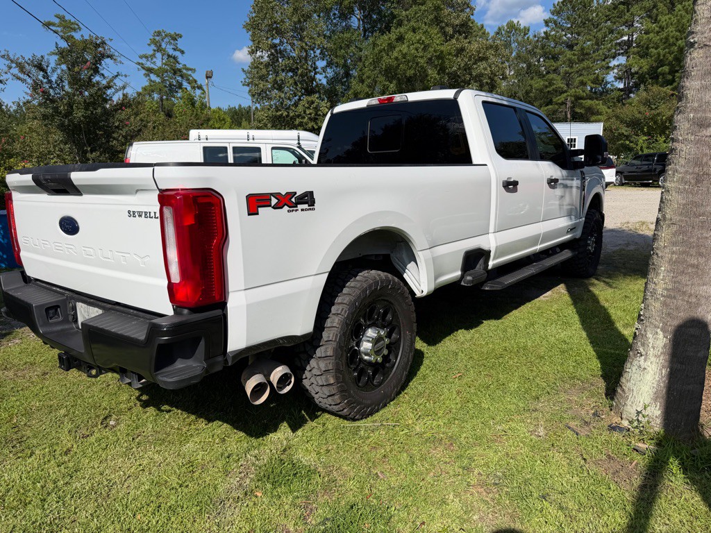 2023 Ford F-250 Image 4