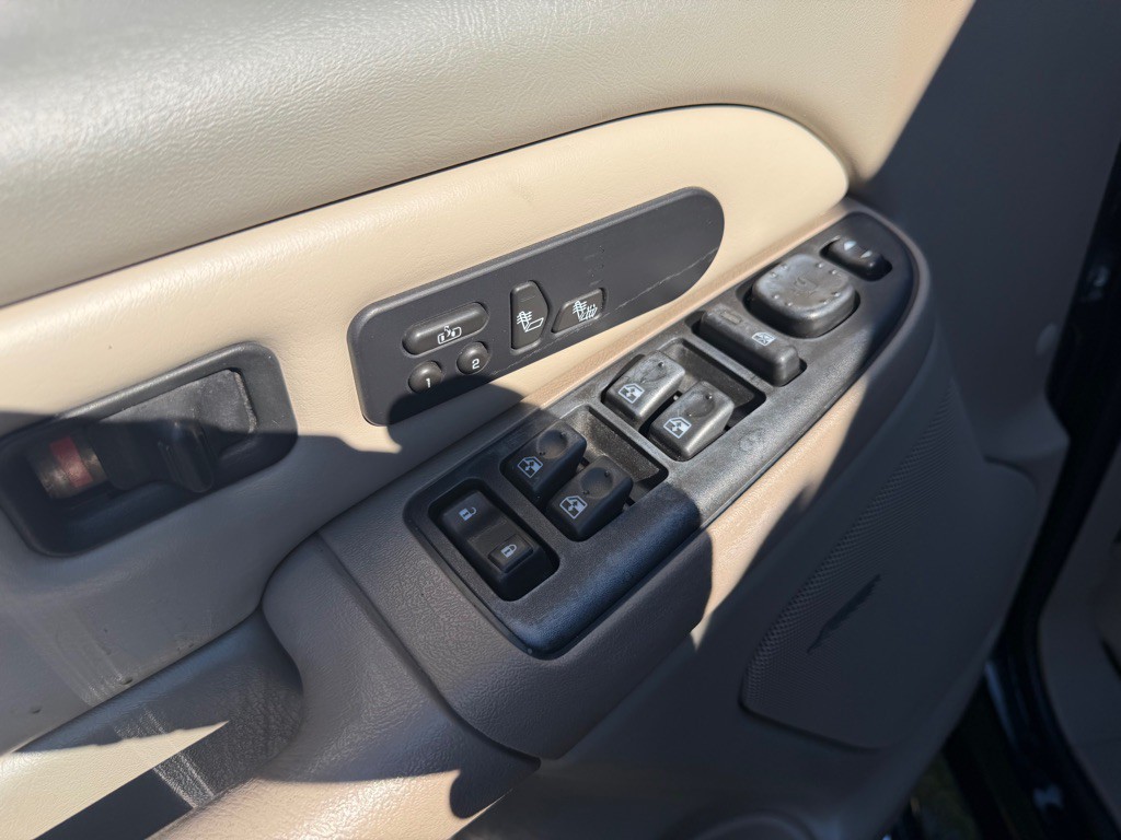 2006 GMC Sierra Image 13