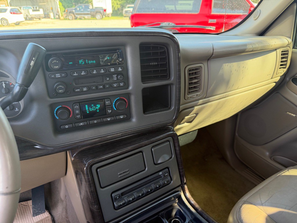 2006 GMC Sierra Image 14
