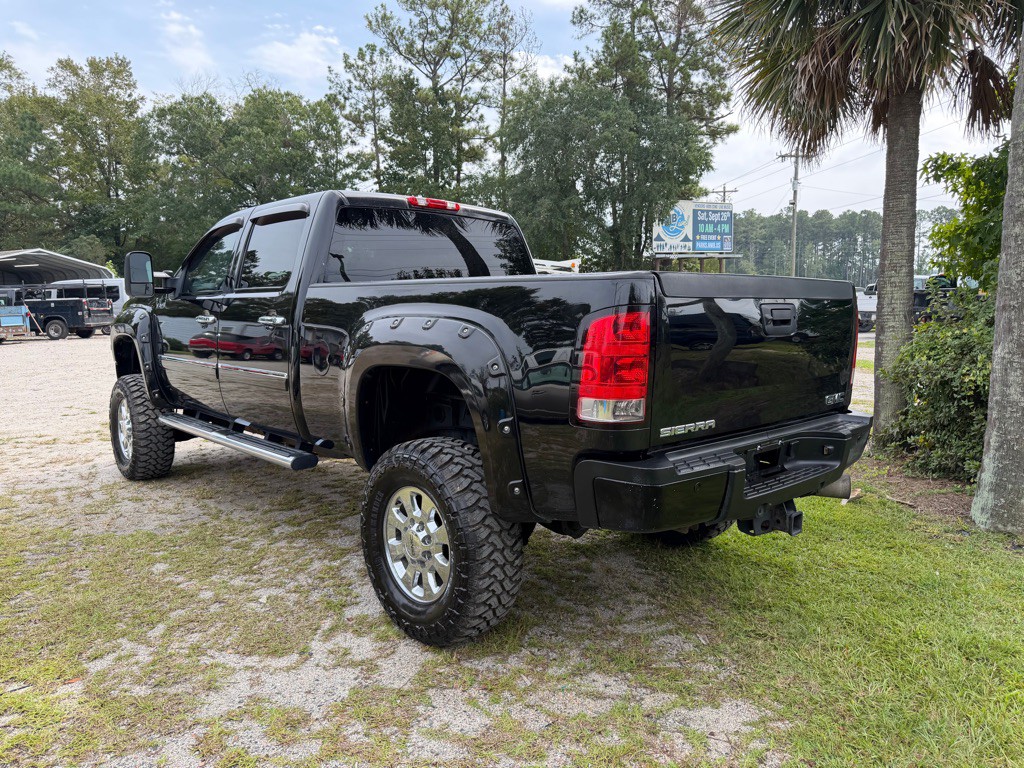2012 GMC Sierra Image 2