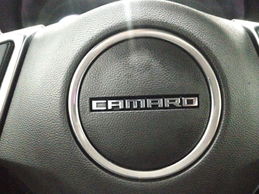 2017 Chevrolet Camaro Image 6