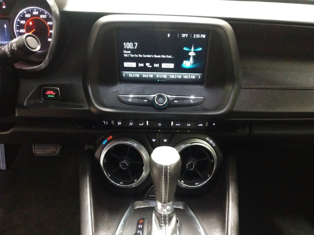 2017 Chevrolet Camaro Image 10
