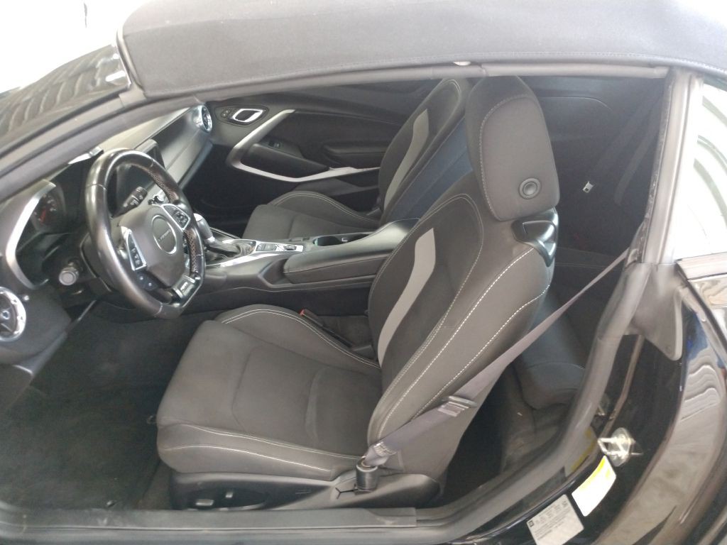 2017 Chevrolet Camaro Image 11