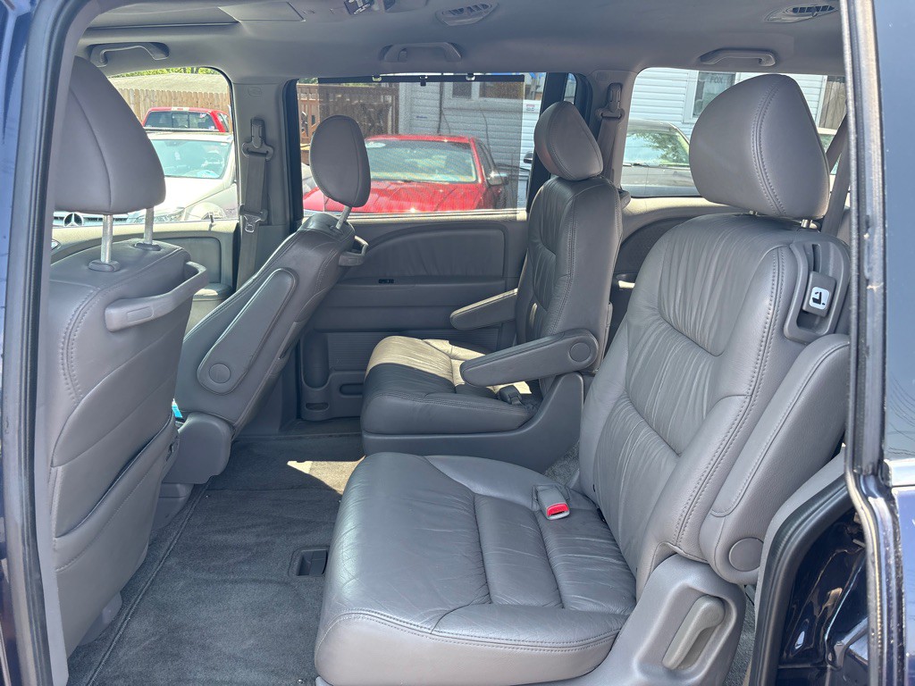2008 Honda Odyssey Image 10