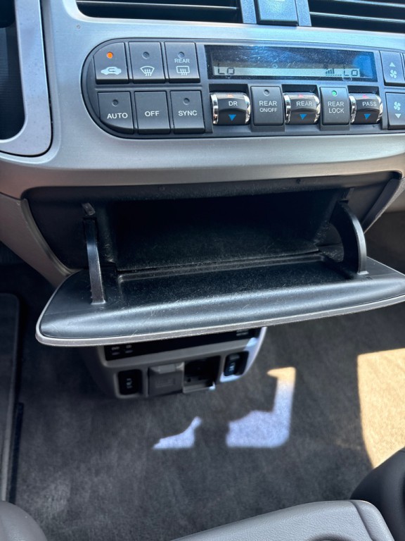 2008 Honda Odyssey Image 24