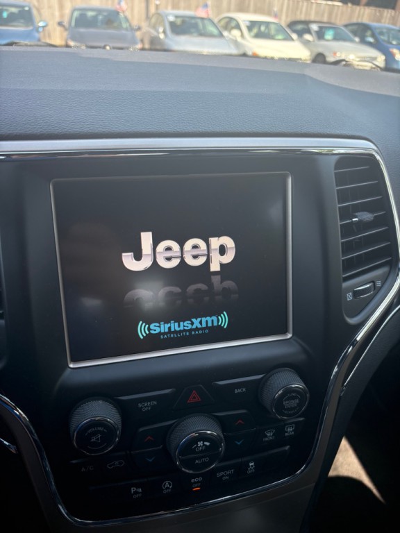 2017 Jeep Grand Cherokee Image 25
