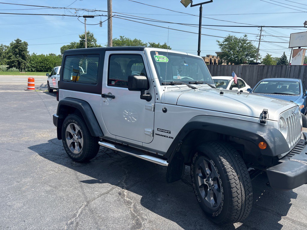 2011 Jeep Wrangler Image 3