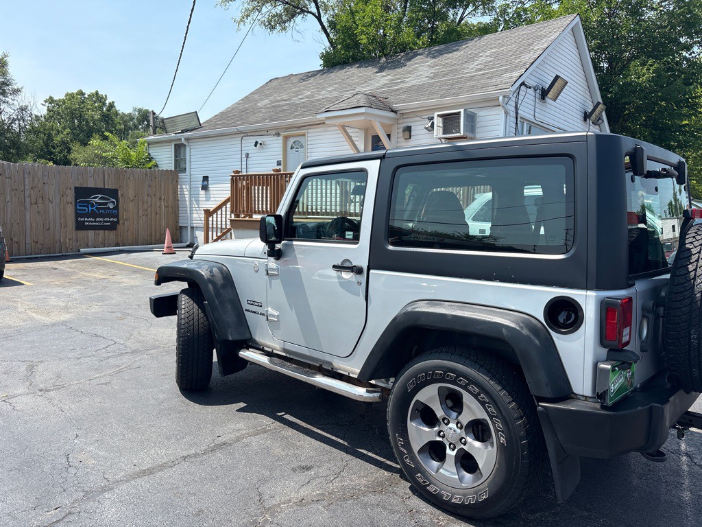 2011 Jeep Wrangler Image 6