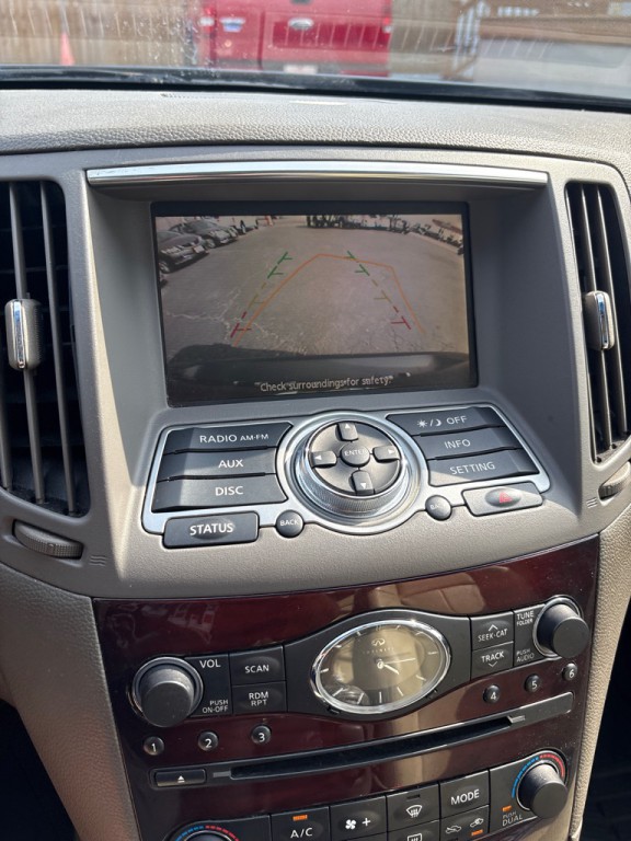 2011 INFINITI G37 Image 20