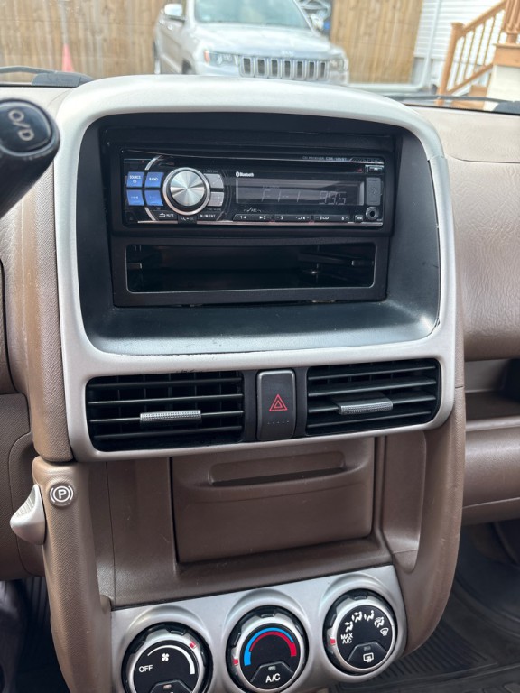 2004 Honda CR-V Image 22
