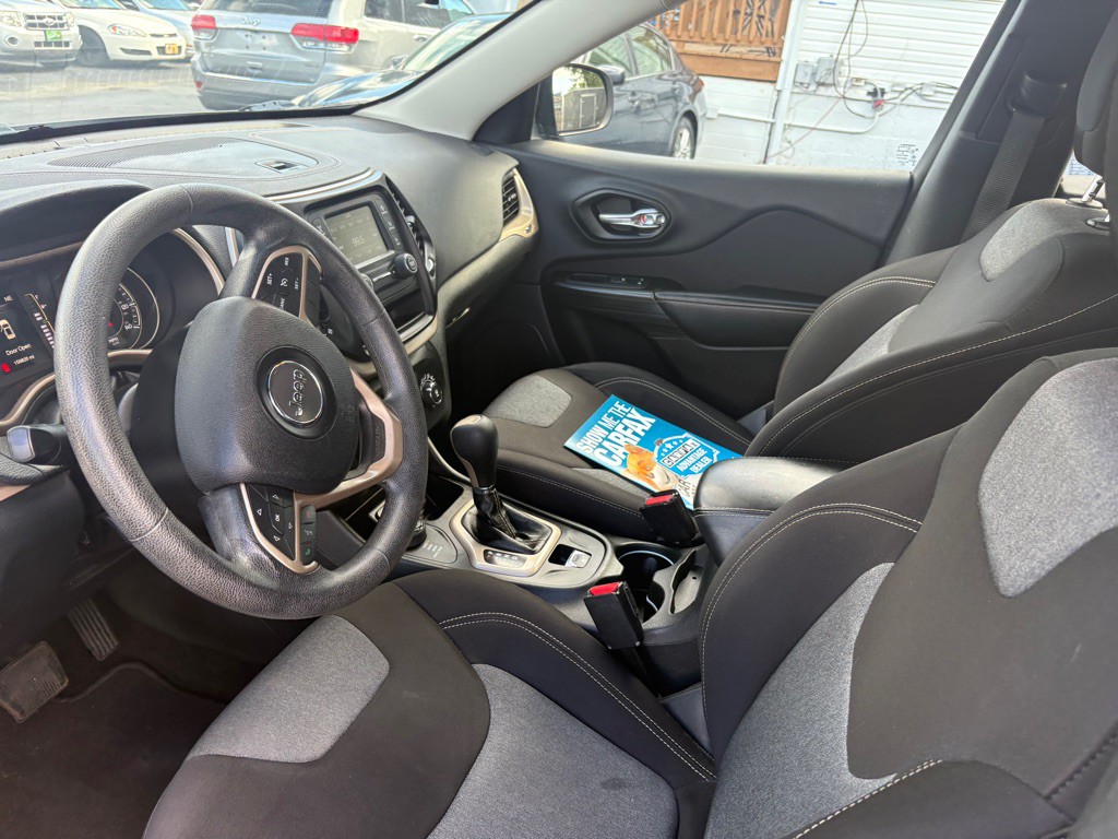 2014 Jeep Cherokee Image 15