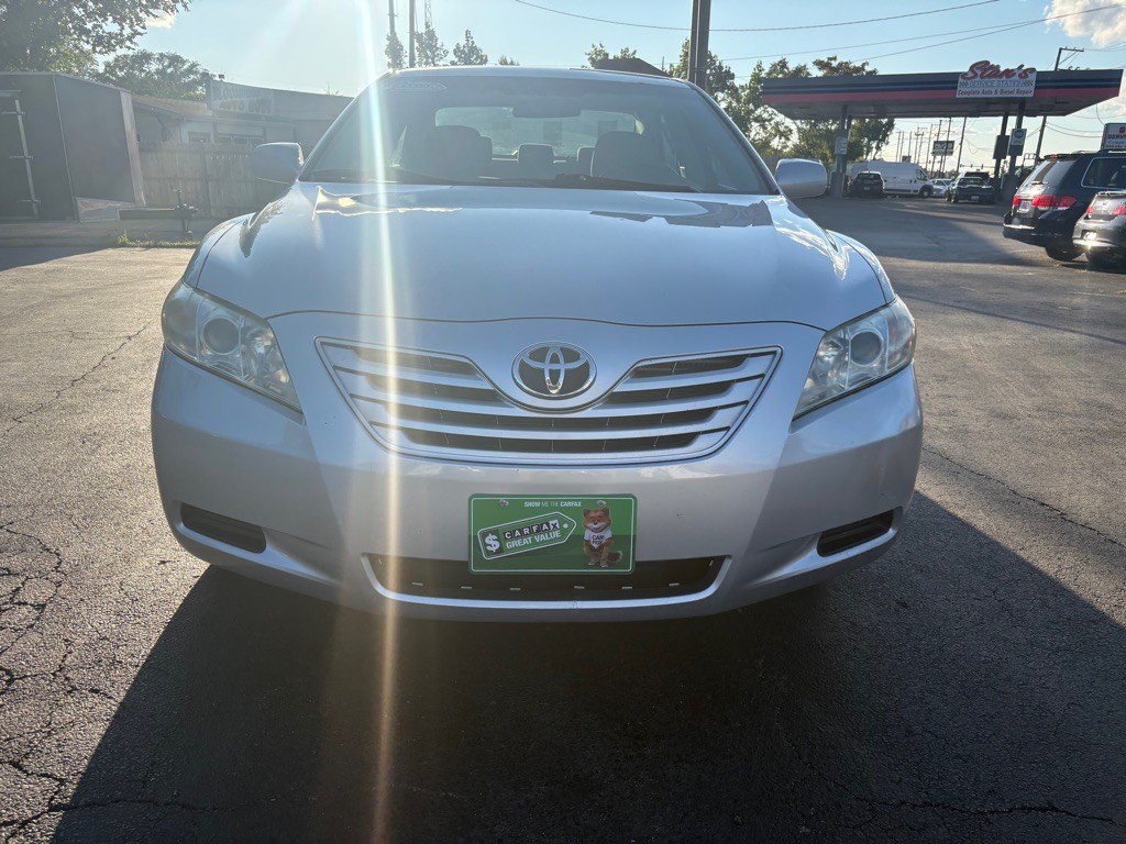 2009 Toyota Camry Image 2