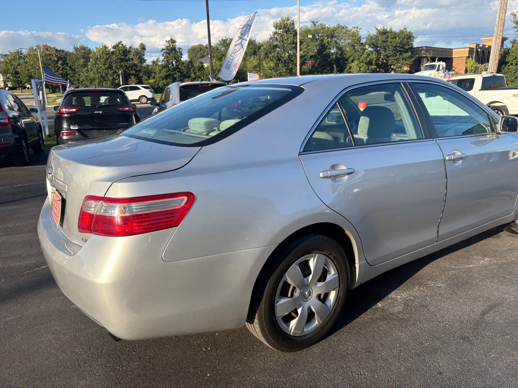 2009 Toyota Camry Image 4