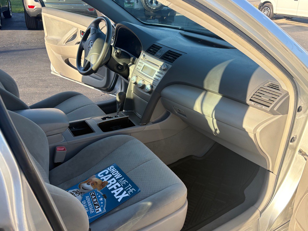 2009 Toyota Camry Image 12