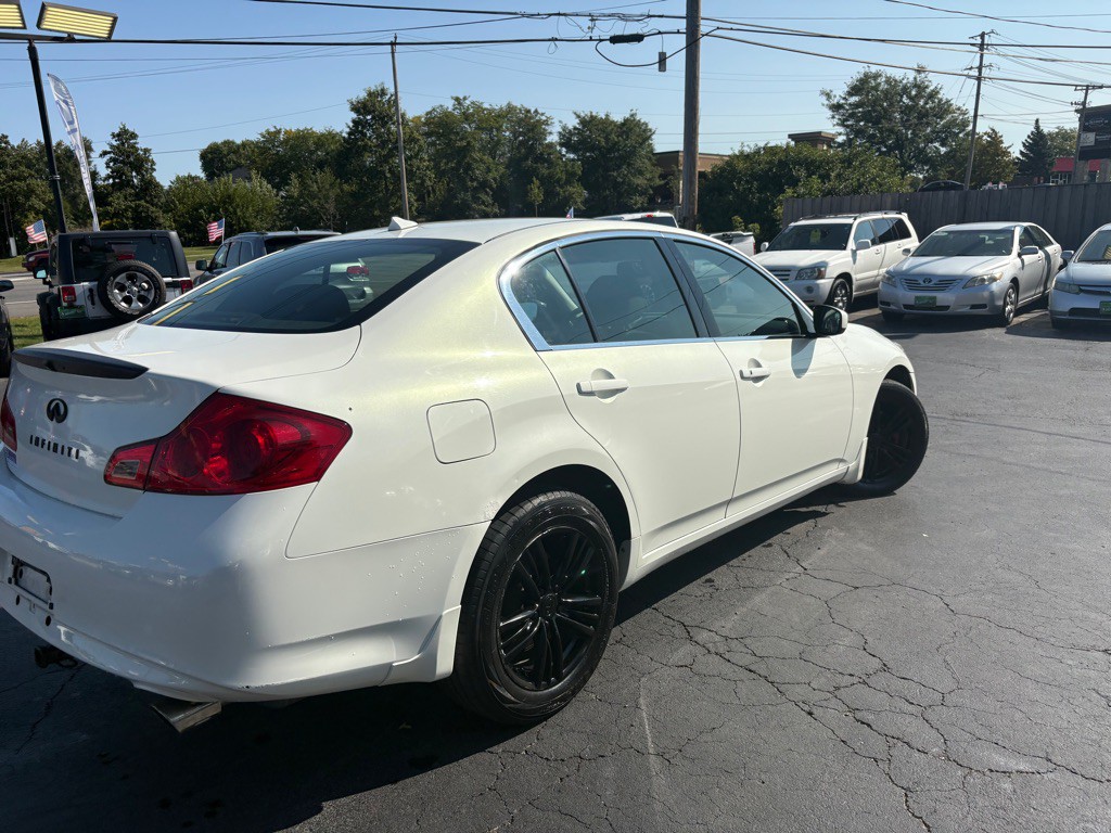 2012 INFINITI G25 Image 4