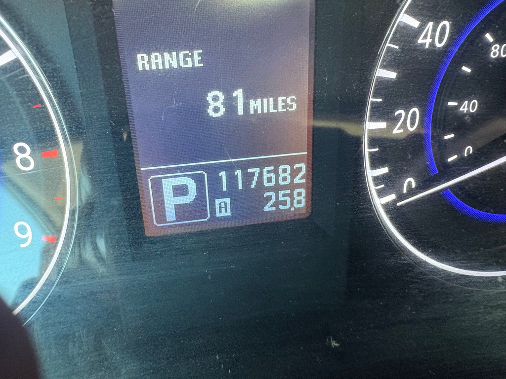 2012 INFINITI G25 Image 21