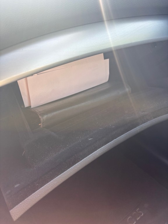 2012 INFINITI G25 Image 25
