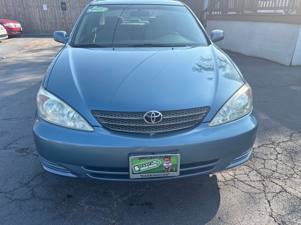 2004 Toyota Camry Image 2