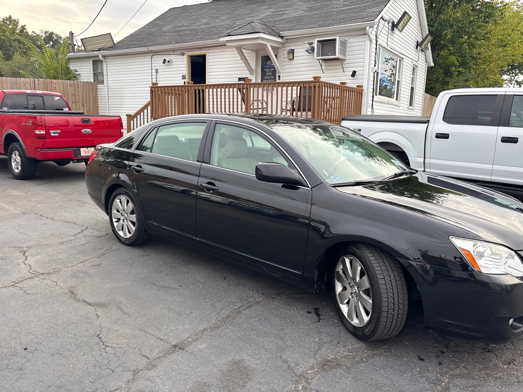 2005 Toyota Avalon Image 3