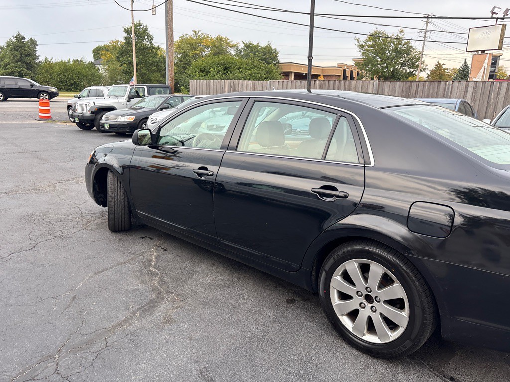 2005 Toyota Avalon Image 6